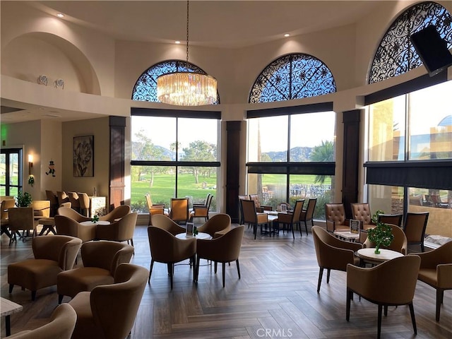 common area featuring a mountain view