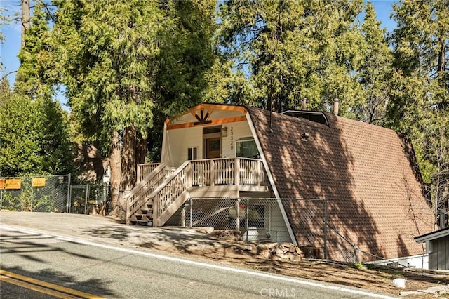 view of front of house with covered porch