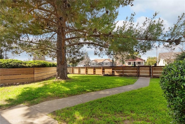 view of yard featuring fence