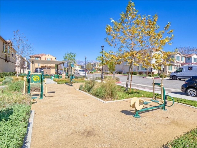 view of property's community featuring a residential view