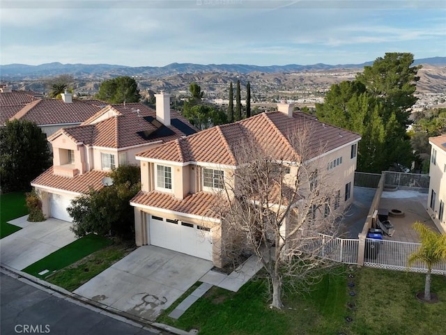 bird's eye view featuring a mountain view