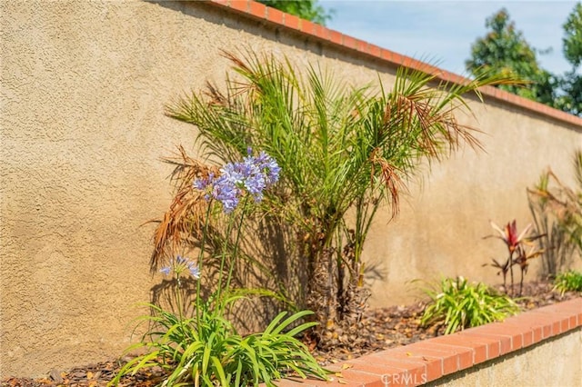 exterior details with stucco siding