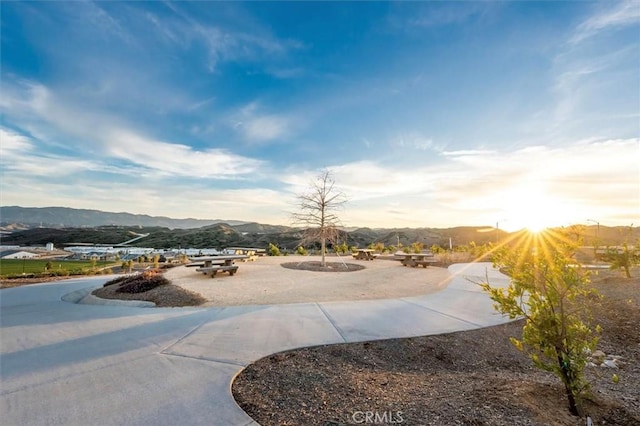 view of home's community featuring a mountain view