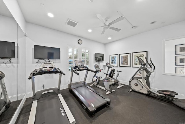 workout area with a ceiling fan, recessed lighting, visible vents, and baseboards