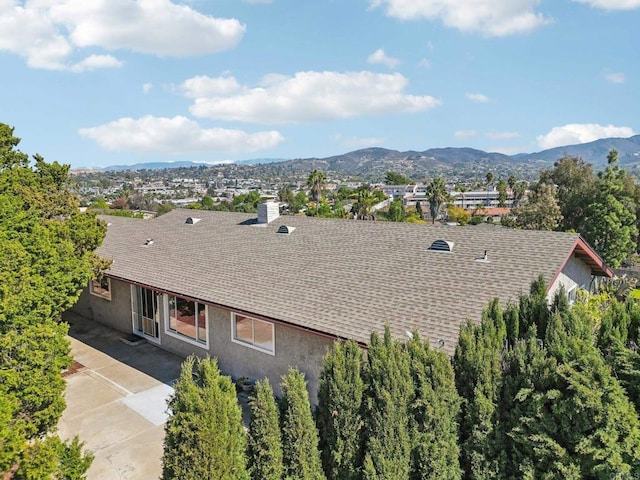 bird's eye view featuring a mountain view