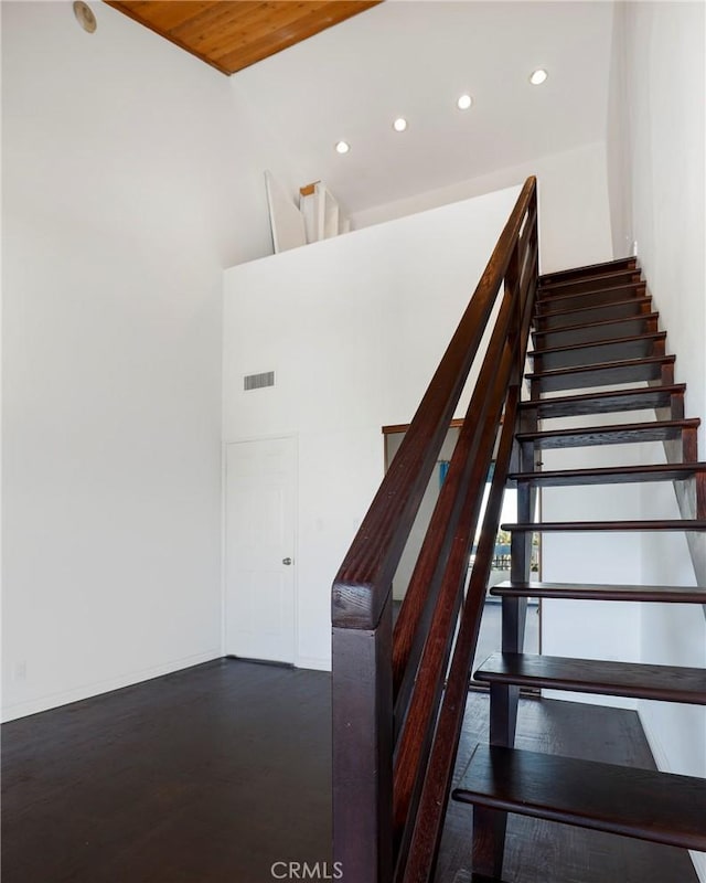 435 S La Fayette Park Pl Unit 311, Los Angeles, CA 90057 - stairway with recessed lighting, baseboards, and a towering ceiling