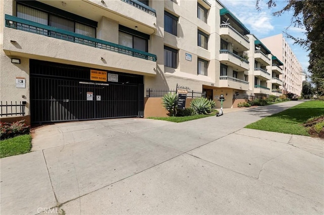435 S La Fayette Park Pl Unit 311, Los Angeles, CA 90057 - view of apartment building / complex