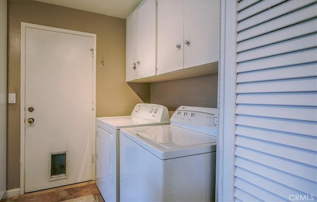 712 Via Zapata, Riverside, CA 92507 - laundry room featuring independent washer and dryer and cabinet space