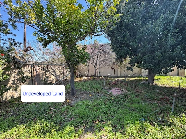 7736 Sugar Dr, Huntington Beach, CA 92647 - view of yard featuring fence