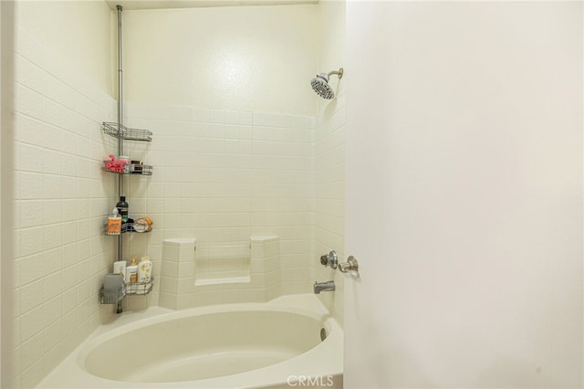 full bath with shower / bath combination