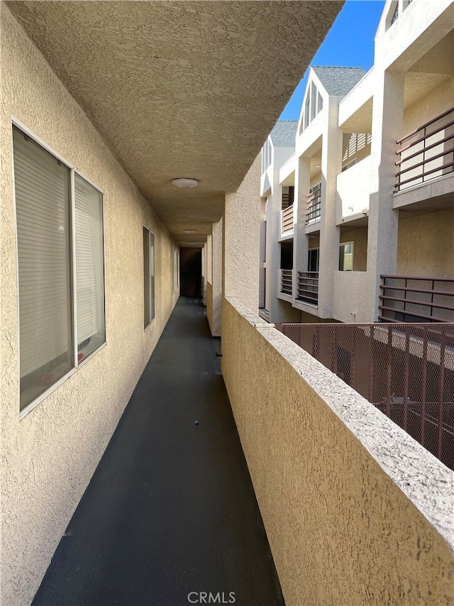 10115 Pinewood Ave Unit 102, Tujunga, CA 91042 - view of hallway