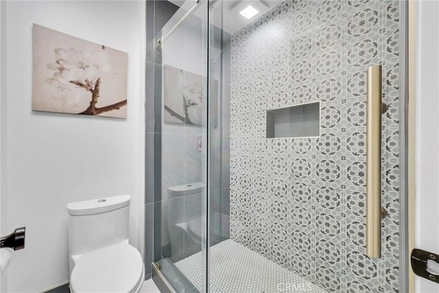 14142 Via Posada Unit 29, Tustin, CA 92780 - full bathroom with toilet and a shower stall