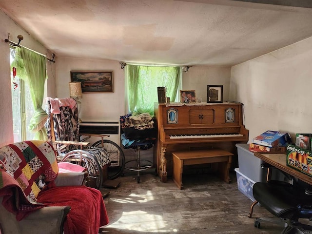 1664 Potrero Cir, Potrero, CA 91963 - sitting room with wood finished floors