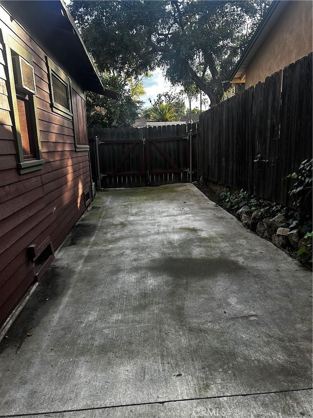 4478 4th St, Riverside, CA 92501 - photo 3