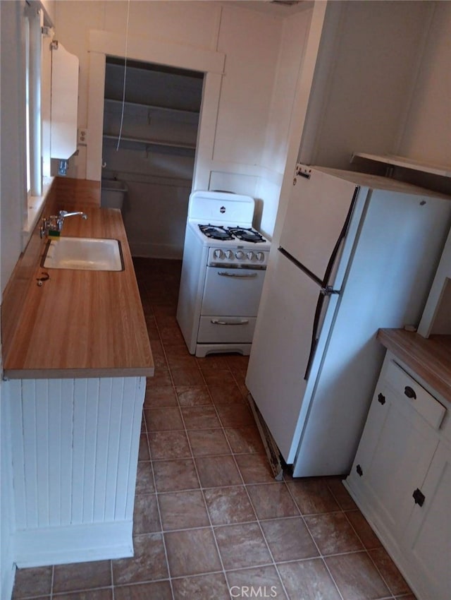 4478 4th St, Riverside, CA 92501 - photo 10