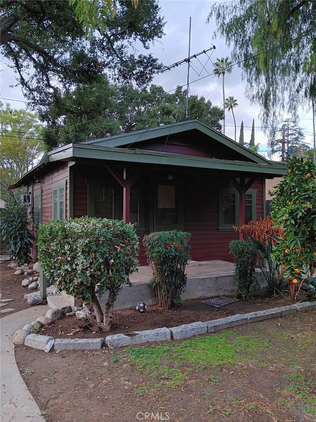 view of front of home featuring a porch