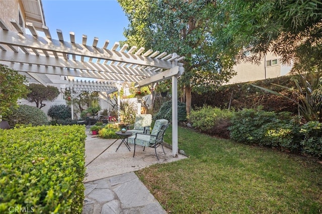 view of yard with a patio and a pergola