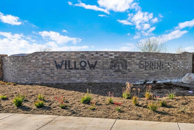 36540 Diego Springs Ave, Murrieta, CA 92563 - view of community sign