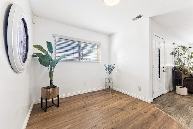 6904 Skyline, San Diego, CA 92114 - interior space with baseboards, wood finished floors, and visible vents