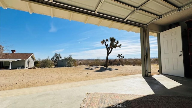 view of yard featuring a patio area