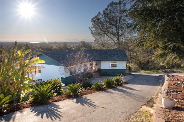 view of front of home featuring driveway