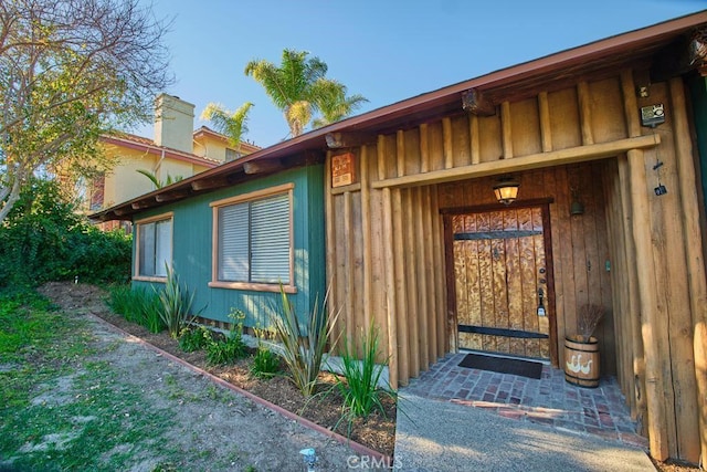 view of property entrance