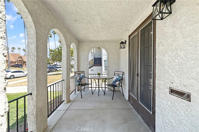 view of patio / terrace with covered porch