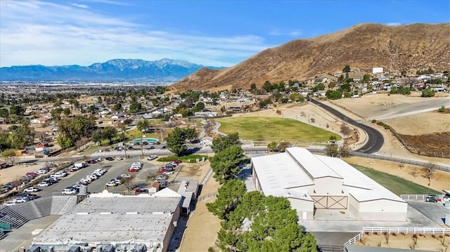 bird's eye view featuring a mountain view