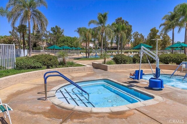 40292 Corte Delfin, Murrieta, CA 92562 - view of swimming pool featuring a pool and a patio area