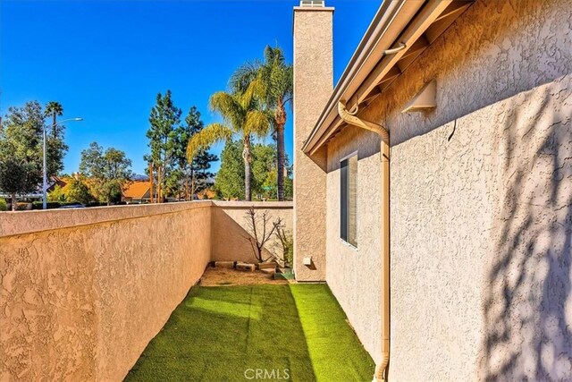 40292 Corte Delfin, Murrieta, CA 92562 - view of yard featuring fence