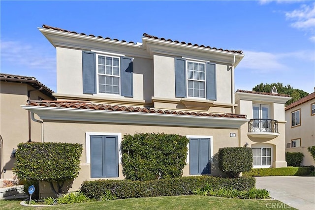 view of front of property featuring stucco siding