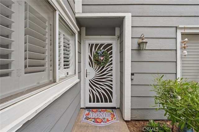 view of property entrance