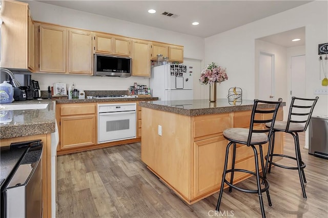 12988 Dos Palmas Rd, Victorville, CA 92392 - photo 21