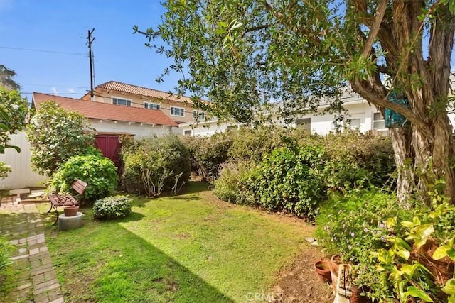 view of yard featuring fence