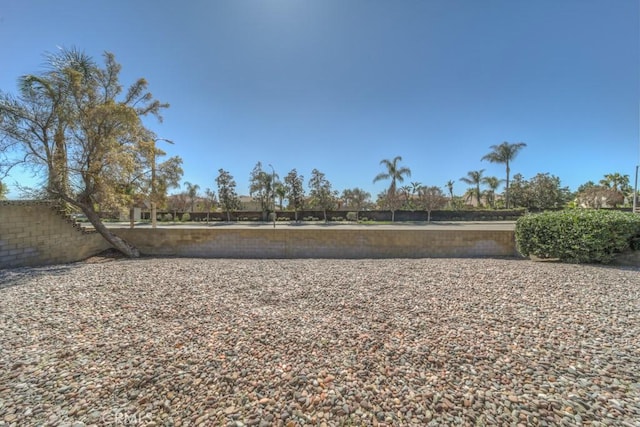 8371 Hawthorne St, Rancho Cucamonga, CA 91701 - view of yard