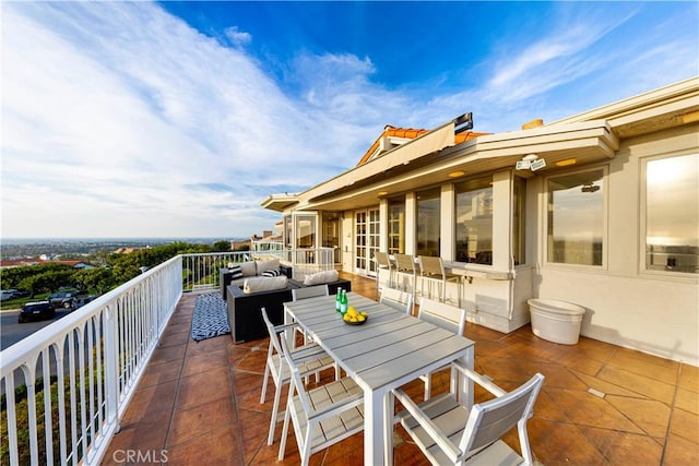 11 Montpellier, Newport Beach, CA 92660 - view of patio with an outdoor hangout area