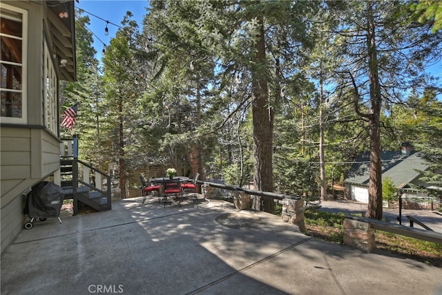 177 Joaquin Miller Rd, Lake Arrowhead, CA 92352 - view of patio with outdoor dining area