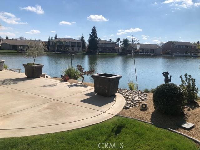 14510 Spyglass Cir, Chowchilla, CA 93610 - water view with nearby suburban area