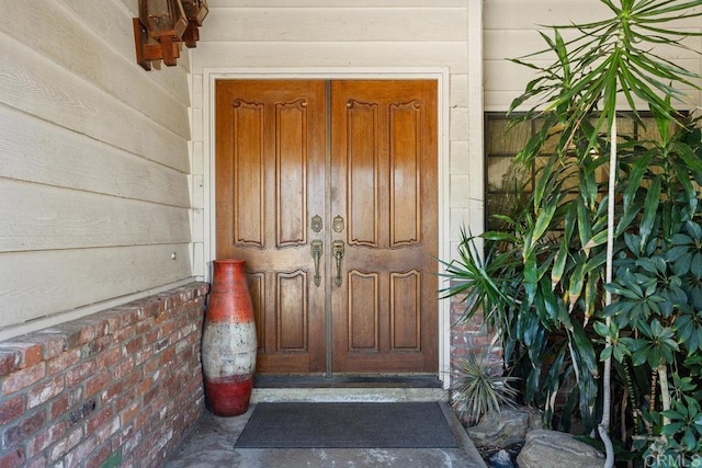 view of doorway to property