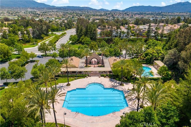 bird's eye view featuring a mountain view