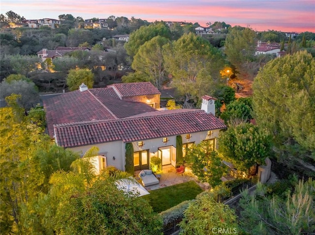 view of aerial view at dusk