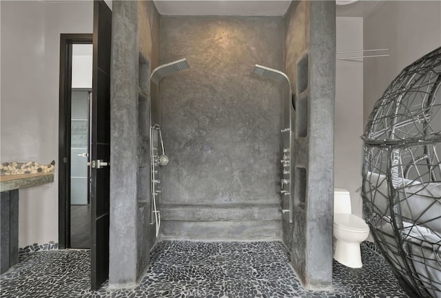 205 Esplanade, San Clemente, CA 92672 - bathroom with toilet and tiled shower