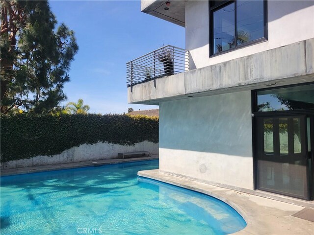 205 Esplanade, San Clemente, CA 92672 - view of pool featuring a fenced in pool