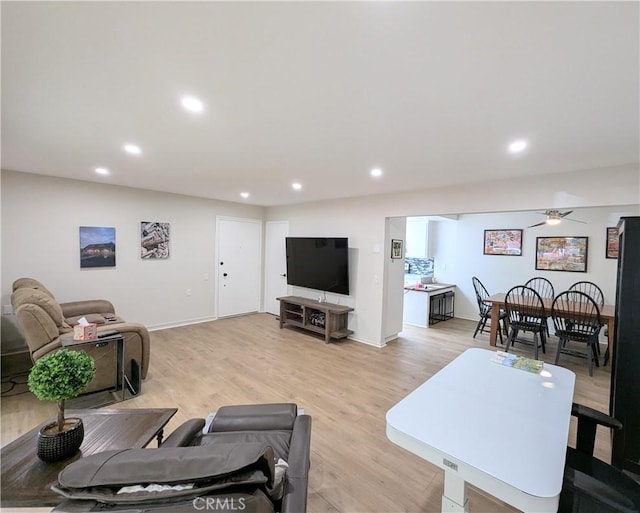 3311 Via Carrizo Unit P, Laguna Woods, CA 92637 - living area with a ceiling fan, recessed lighting, light wood-style floors, and baseboards