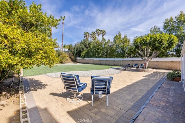 13440 Pala Ave, Sylmar, CA 91342 - view of patio