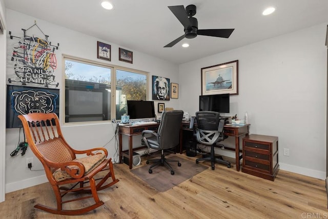 office area with a ceiling fan, light wood-type flooring, baseboards, and recessed lighting