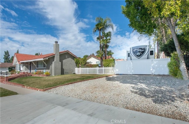 view of yard featuring a fenced front yard