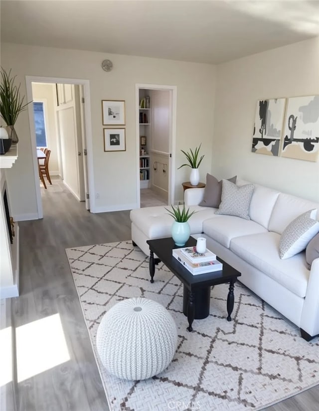 121 S Oxford Ave, Los Angeles, CA 90004 - photo 1
