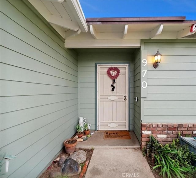 view of doorway to property