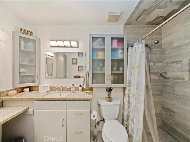 970 3rd St, Norco, CA 92860 - full bath with vanity, tiled shower, and toilet